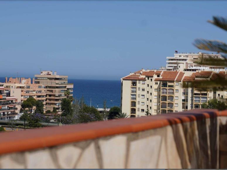 Апартаменти Sea View Penthouse Фуенхірола Екстер'єр фото
